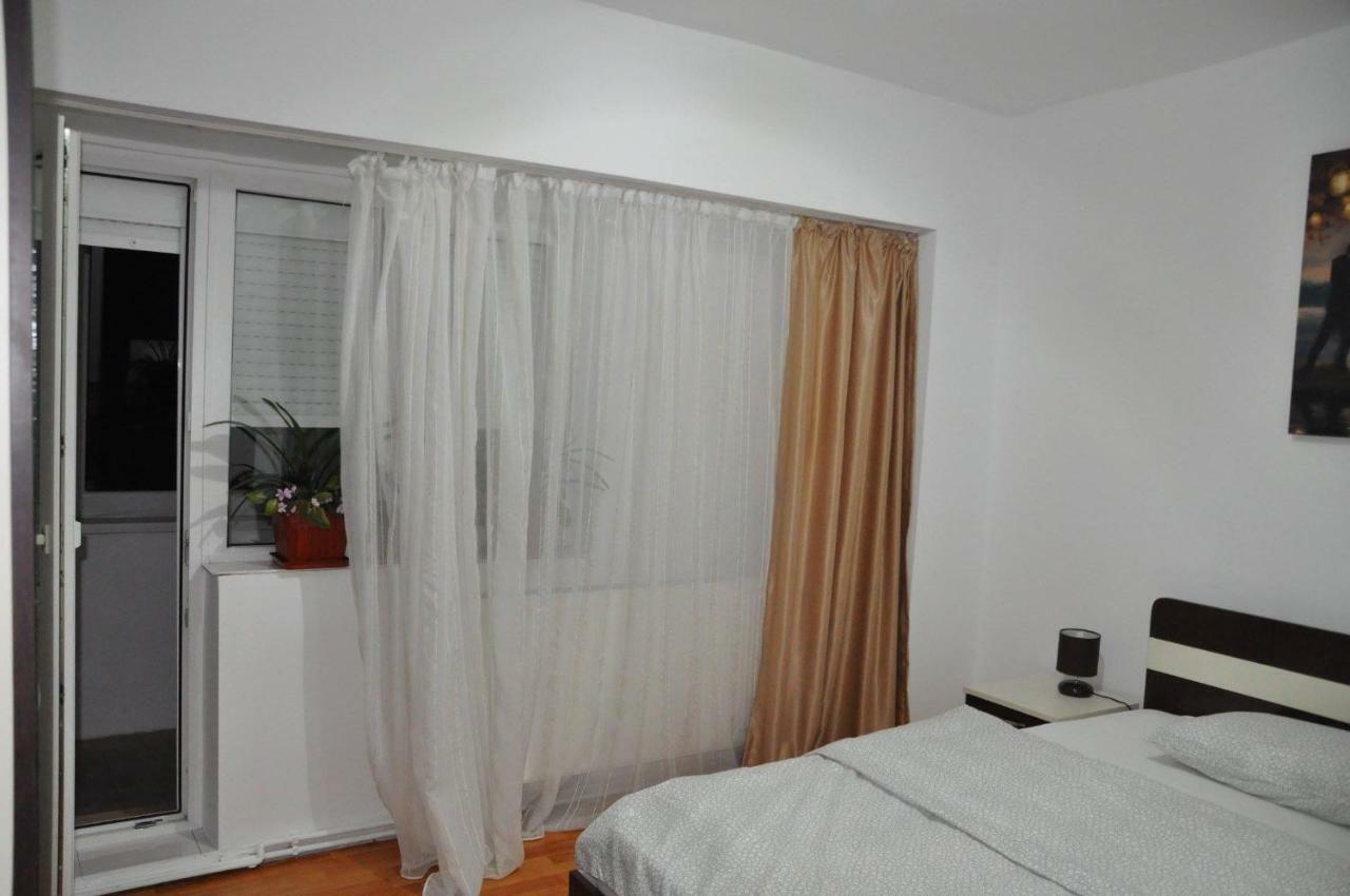 Mario Apartments レシツァ エクステリア 写真